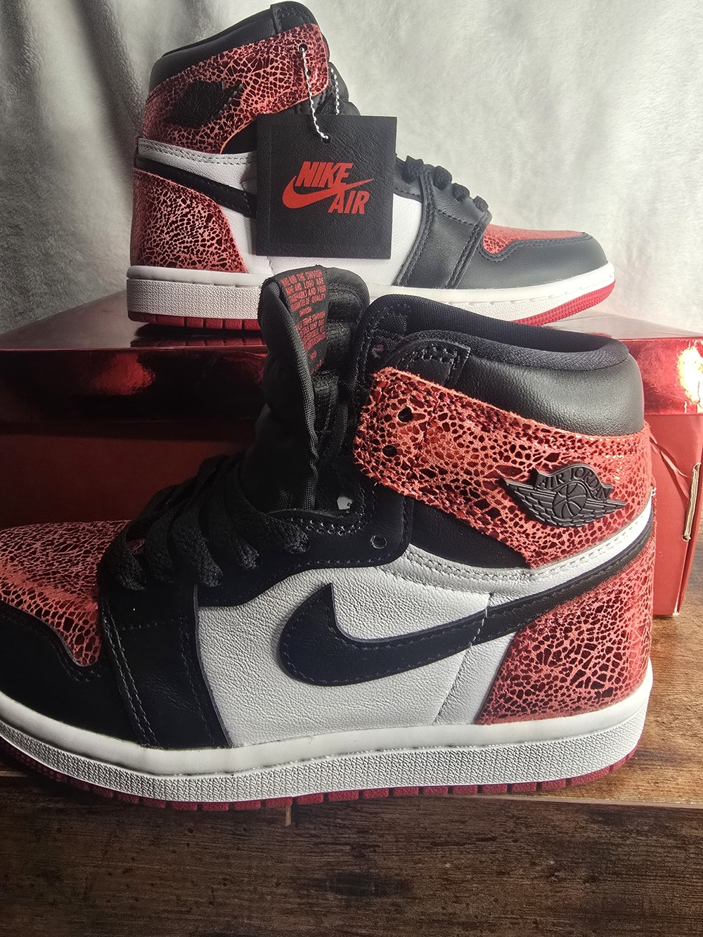 Nike Red Black White High-Top Sneakers Women's Size 6 Boys 5